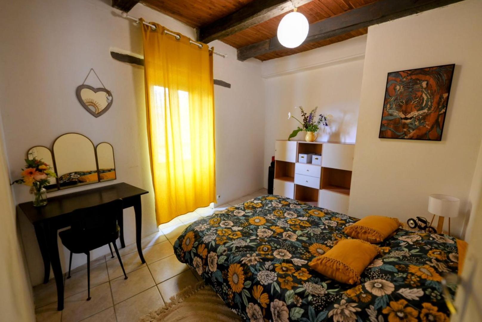 Maison De Village Holiday home